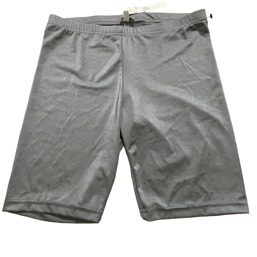 Fit in women athletic shorts size L/XL